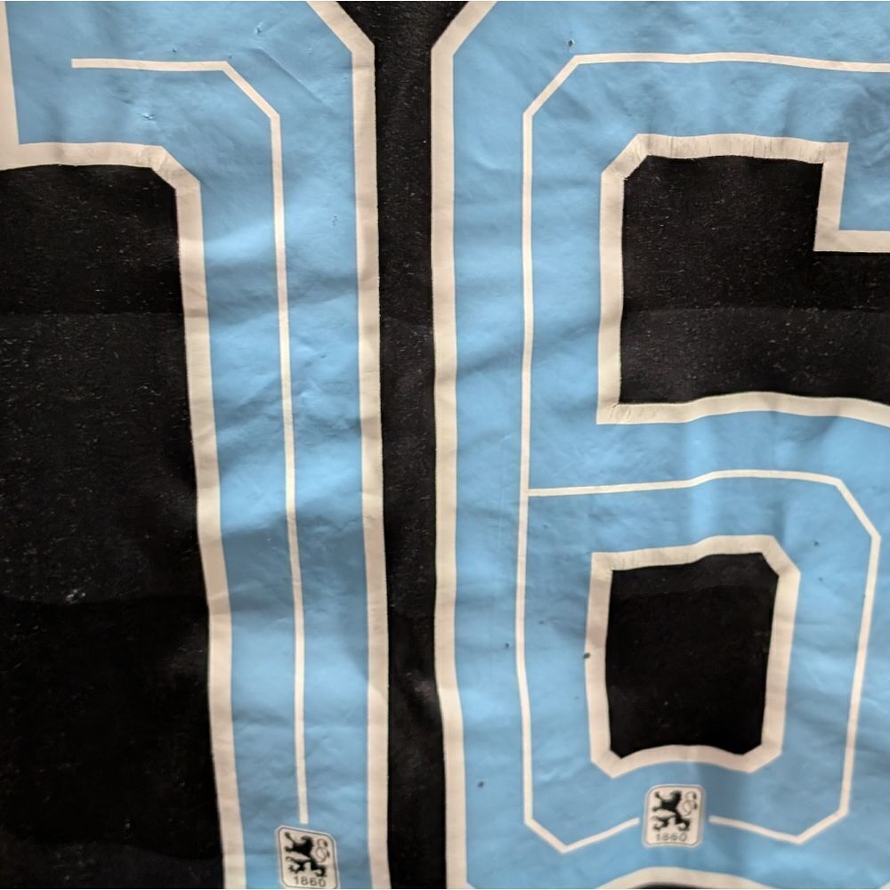 1860‎ Munich German soccer jersey large - Picture 10 of 10